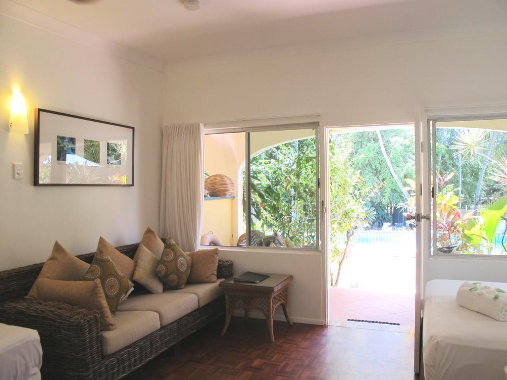 Villa Marine Holiday Apartments Cairns Yorkeys Knob Ngoại thất bức ảnh