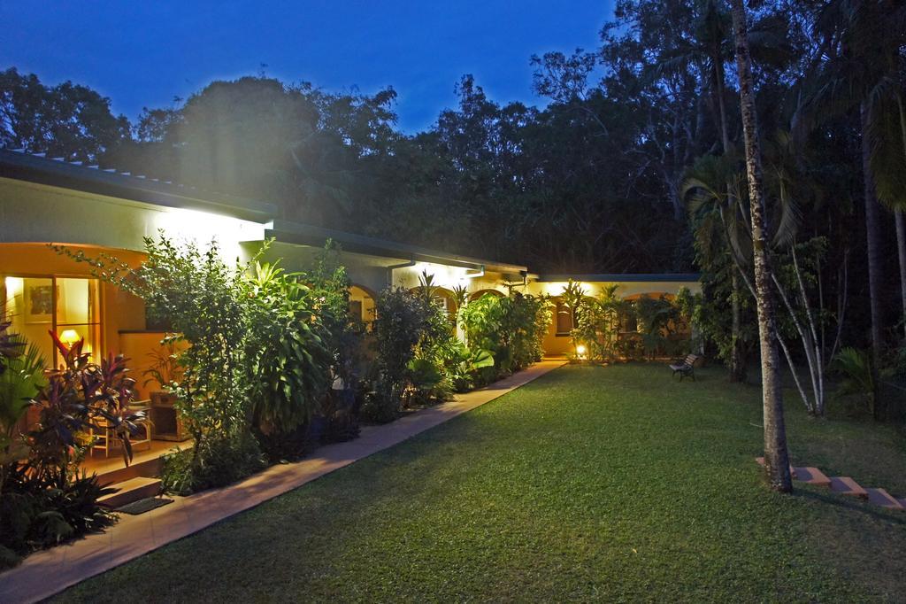Villa Marine Holiday Apartments Cairns Yorkeys Knob Ngoại thất bức ảnh